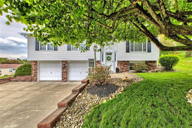 65 W Glennis Drive, Hempfield Twp, PA 15601