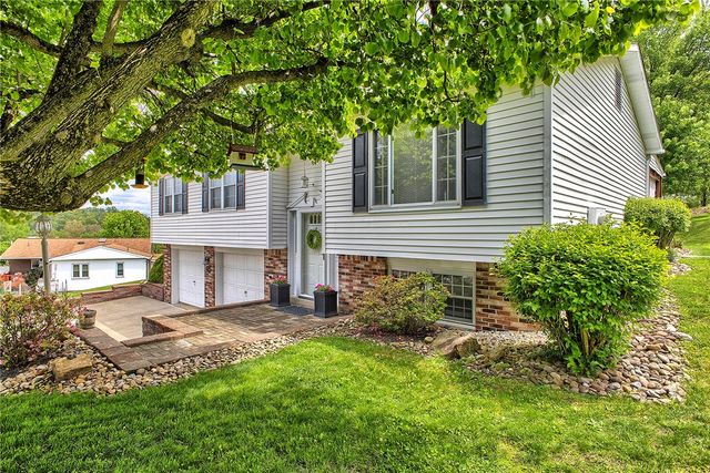 65 W Glennis Drive, Hempfield Twp, PA 15601