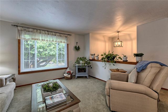 65 W Glennis Drive, Hempfield Twp, PA 15601