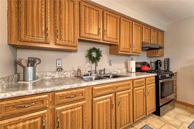 65 W Glennis Drive, Hempfield Twp, PA 15601