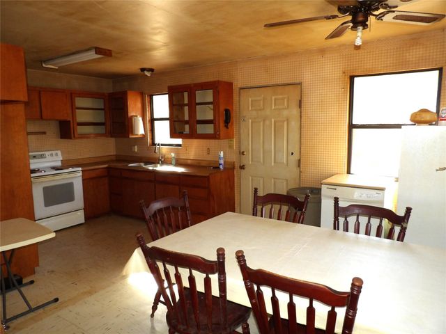 16590 E State Highway 21, Grapeland, TX 75844