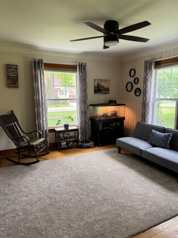 300 Brady Street, Chesaning, MI 48616