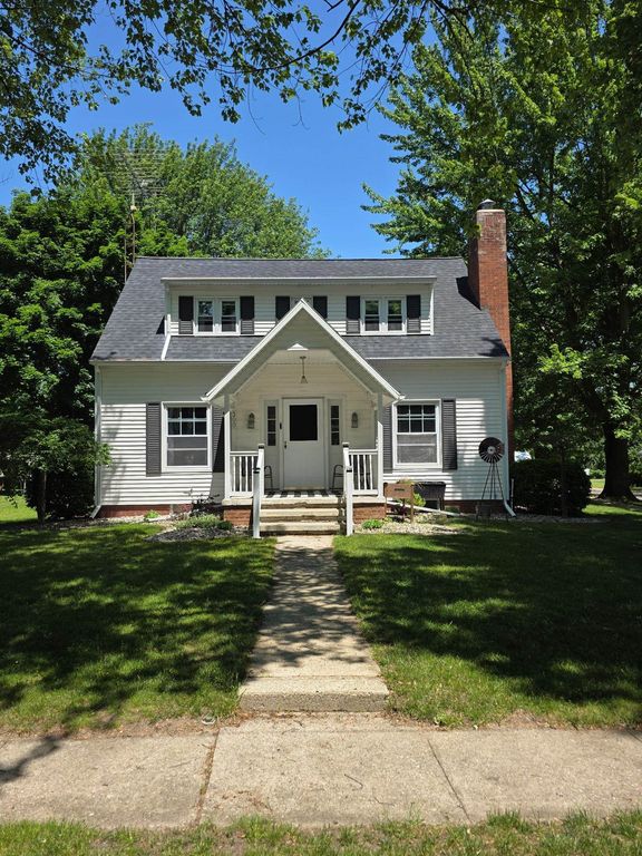 300 Brady Street, Chesaning, MI 48616
