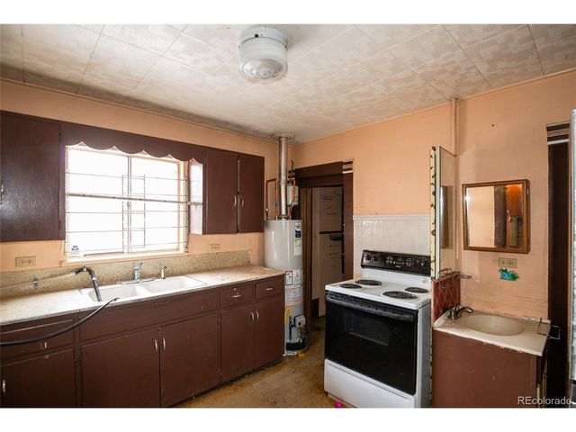 3230 Vallejo St, Denver, CO 80211