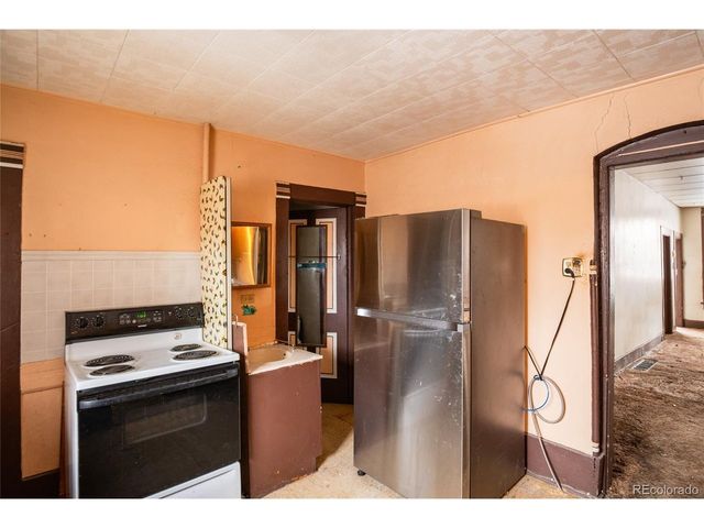 3230 Vallejo St, Denver, CO 80211