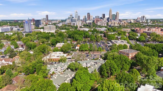 308 Queens Road 32, Charlotte, NC 28204