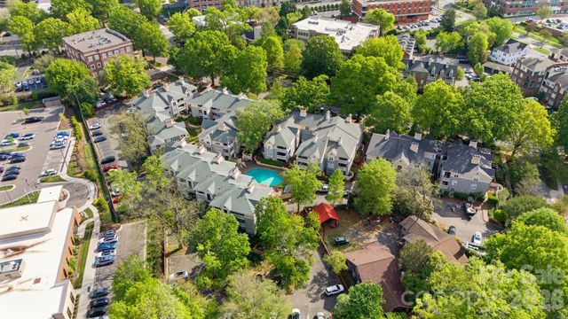 308 Queens Road 32, Charlotte, NC 28204