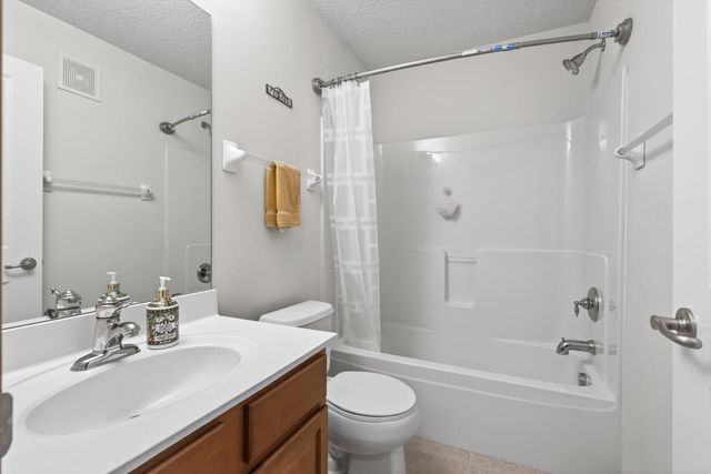 10859 Kingsfield Lane, Woodbury, MN 55129