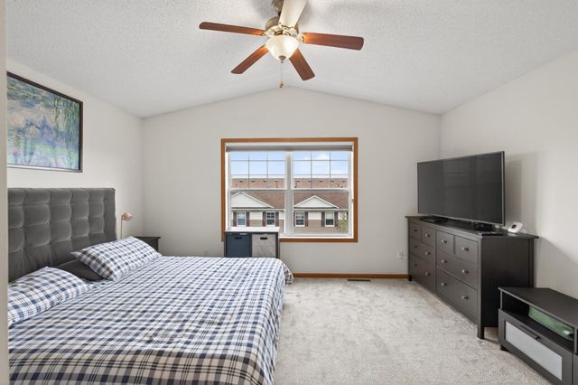 10859 Kingsfield Lane, Woodbury, MN 55129