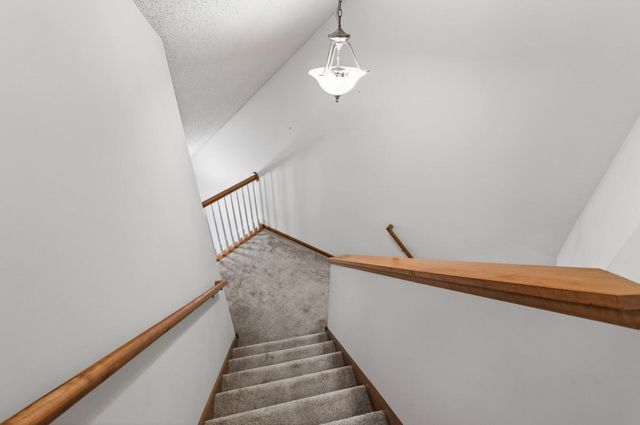 10859 Kingsfield Lane, Woodbury, MN 55129