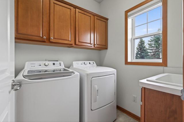 10859 Kingsfield Lane, Woodbury, MN 55129