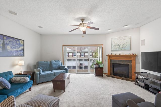 10859 Kingsfield Lane, Woodbury, MN 55129