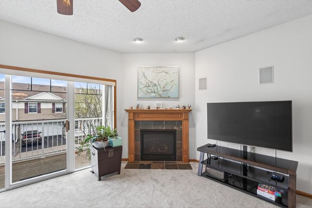 10859 Kingsfield Lane, Woodbury, MN 55129