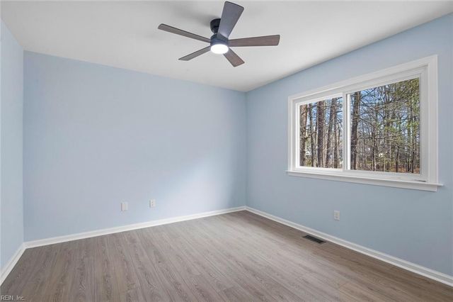 20 Chowan PL, Newport News, VA 23608