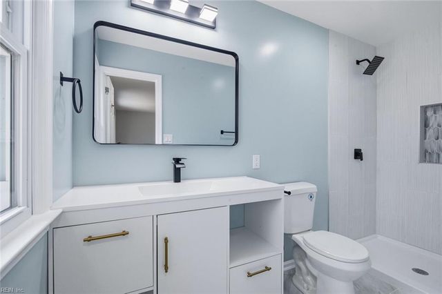 20 Chowan PL, Newport News, VA 23608