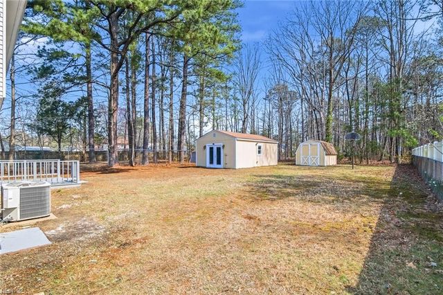 20 Chowan PL, Newport News, VA 23608