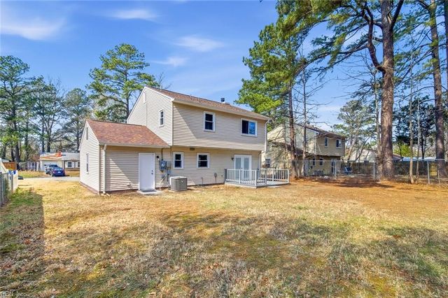 20 Chowan PL, Newport News, VA 23608