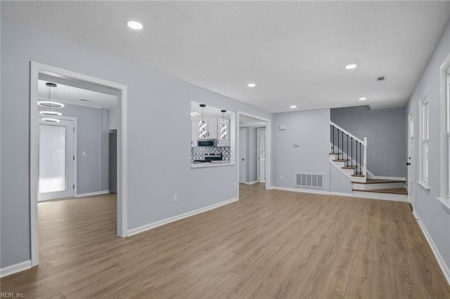 20 Chowan PL, Newport News, VA 23608