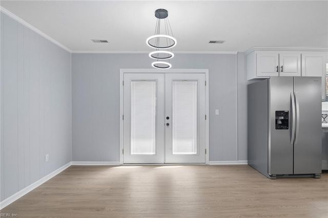 20 Chowan PL, Newport News, VA 23608