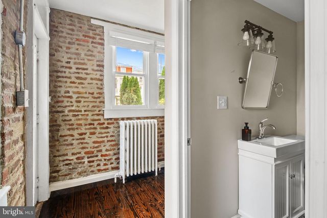 127 SEVILLE ST, Philadelphia, PA 19127