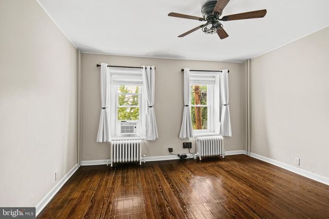 127 SEVILLE ST, Philadelphia, PA 19127