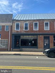 115 N MAIN STREET, Woodstock, VA 22664