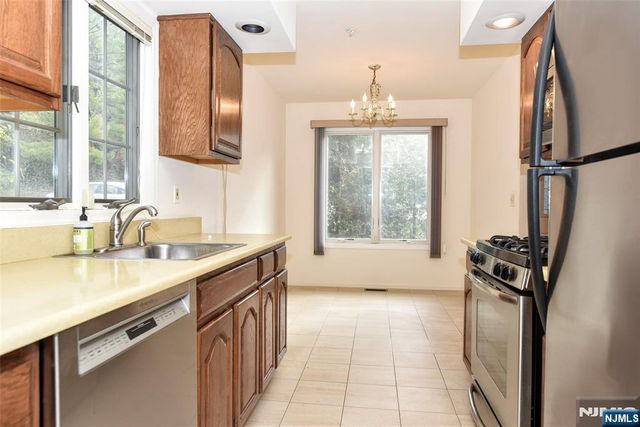 339 Cambridge Drive, Ramsey, NJ 07446