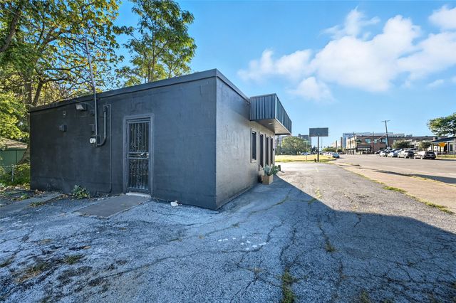 300 E Pennsylvania Avenue, Fort Worth, TX 76104