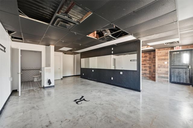 300 E Pennsylvania Avenue, Fort Worth, TX 76104