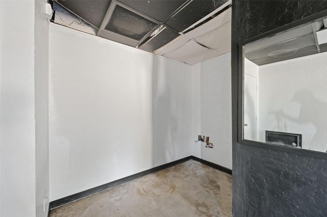 300 E Pennsylvania Avenue, Fort Worth, TX 76104