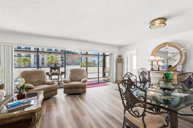1100 BENJAMIN FRANKLIN DRIVE 305, Sarasota, FL 34236