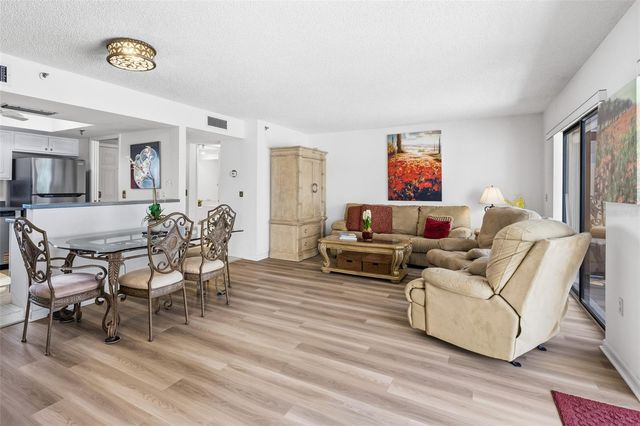 1100 BENJAMIN FRANKLIN DRIVE 305, Sarasota, FL 34236