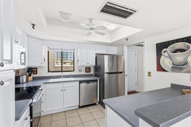 1100 BENJAMIN FRANKLIN DRIVE 305, Sarasota, FL 34236