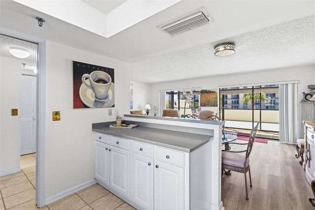 1100 BENJAMIN FRANKLIN DRIVE 305, Sarasota, FL 34236