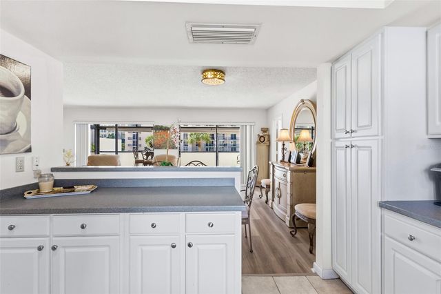 1100 BENJAMIN FRANKLIN DRIVE 305, Sarasota, FL 34236