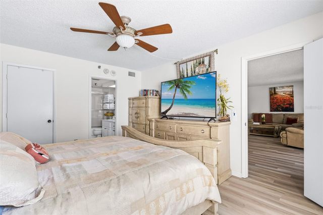 1100 BENJAMIN FRANKLIN DRIVE 305, Sarasota, FL 34236