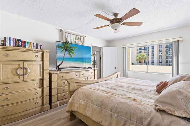 1100 BENJAMIN FRANKLIN DRIVE 305, Sarasota, FL 34236
