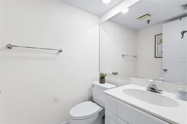 1100 BENJAMIN FRANKLIN DRIVE 305, Sarasota, FL 34236