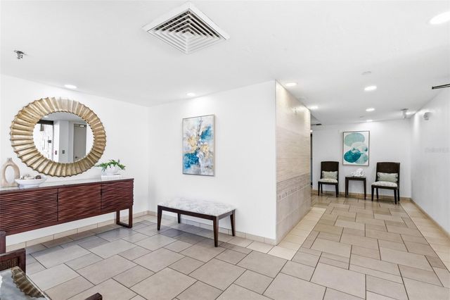 1100 BENJAMIN FRANKLIN DRIVE 305, Sarasota, FL 34236