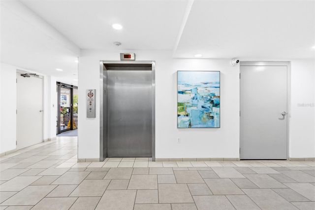 1100 BENJAMIN FRANKLIN DRIVE 305, Sarasota, FL 34236
