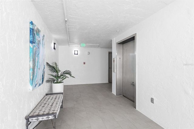 1100 BENJAMIN FRANKLIN DRIVE 305, Sarasota, FL 34236