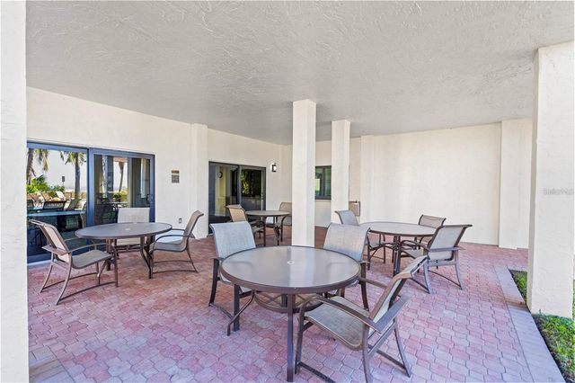 1100 BENJAMIN FRANKLIN DRIVE 305, Sarasota, FL 34236