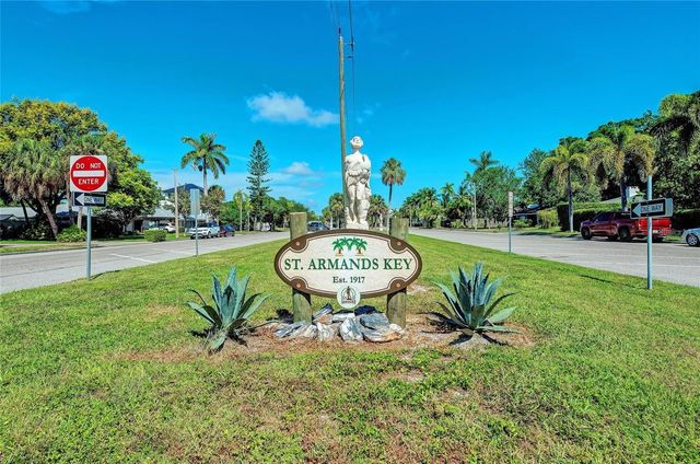 1100 BENJAMIN FRANKLIN DRIVE 305, Sarasota, FL 34236
