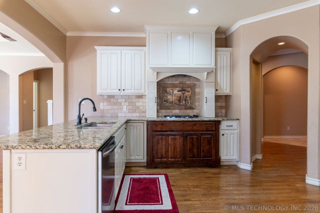 9728 S 75th East Avenue, Tulsa, OK 74133