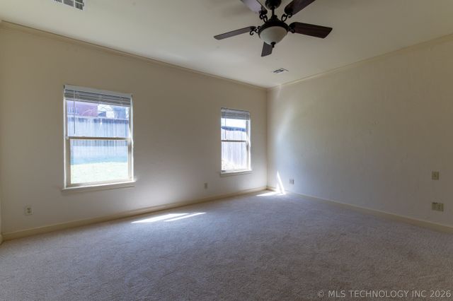 9728 S 75th East Avenue, Tulsa, OK 74133