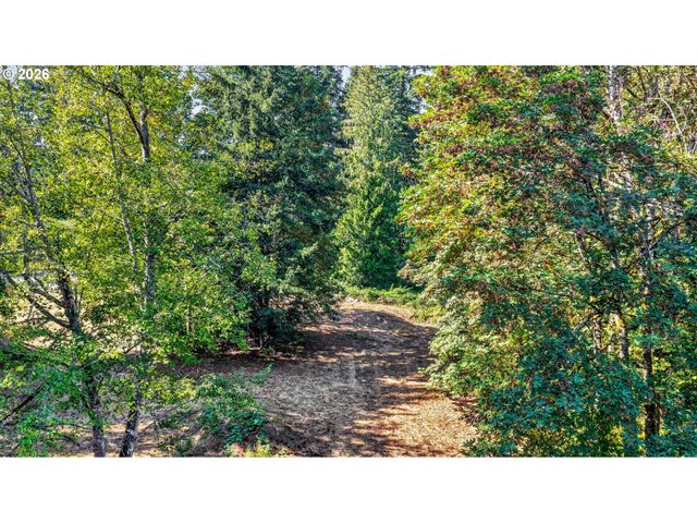 19424 Se BORNSTEDT Rd, Sandy, OR 97055