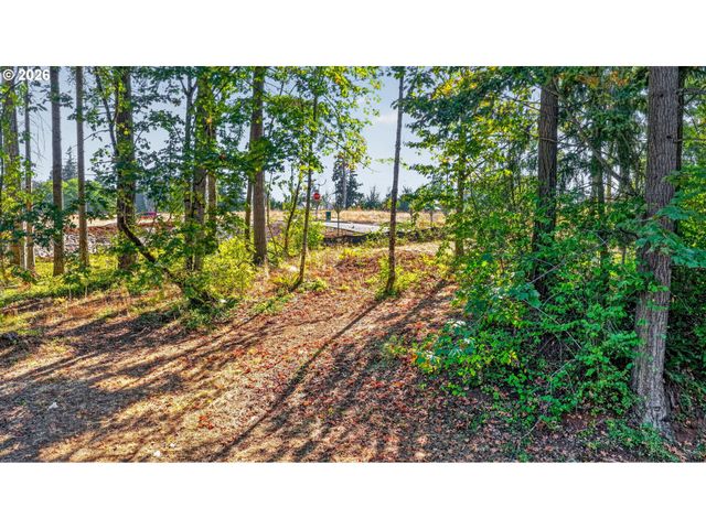 19424 Se BORNSTEDT Rd, Sandy, OR 97055