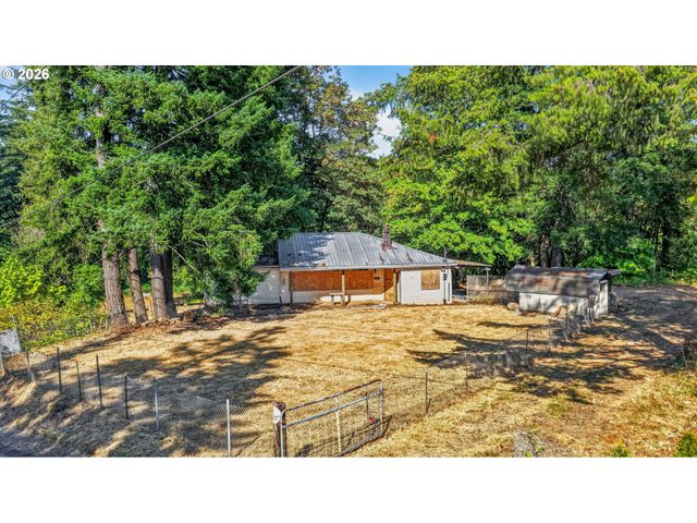 19424 Se BORNSTEDT Rd, Sandy, OR 97055
