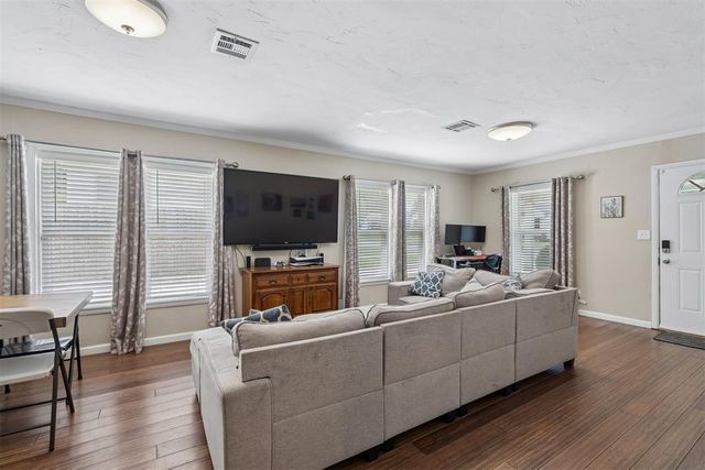 11 W Pulaski Street, Shawnee, OK 74804