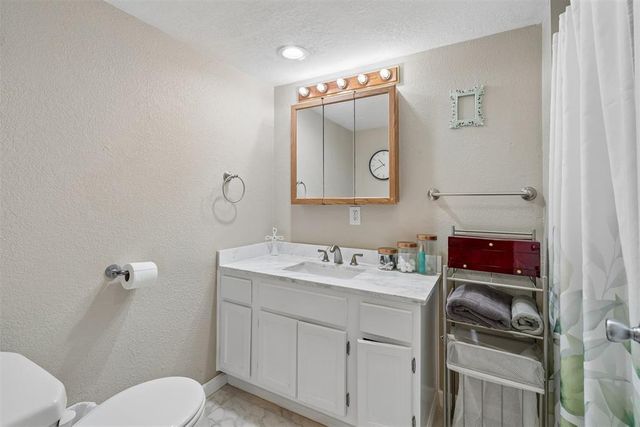11 W Pulaski Street, Shawnee, OK 74804